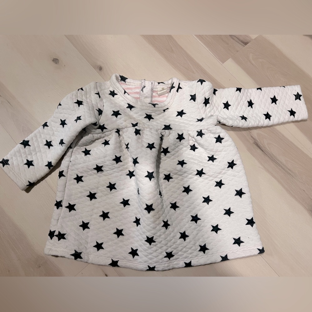 Tucker & Tate ivory and black star sweater, size 18 months